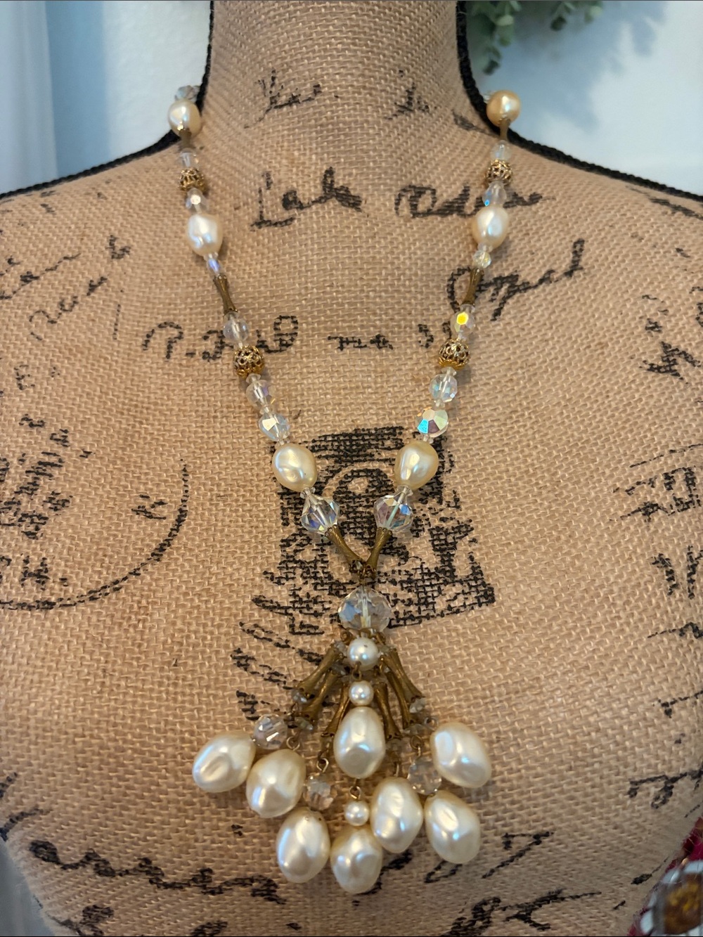 Elegant Vintage  Ivory Pearl Drop Necklace by